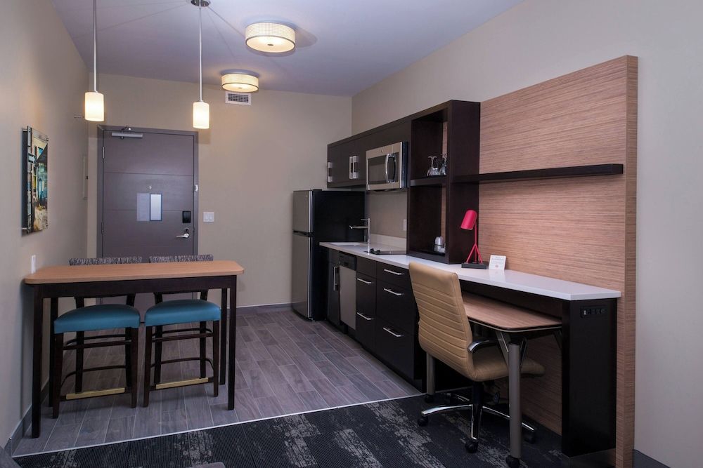 TownePlace Suites by Marriott Saskatoon Suite, 1 Bedroom 3