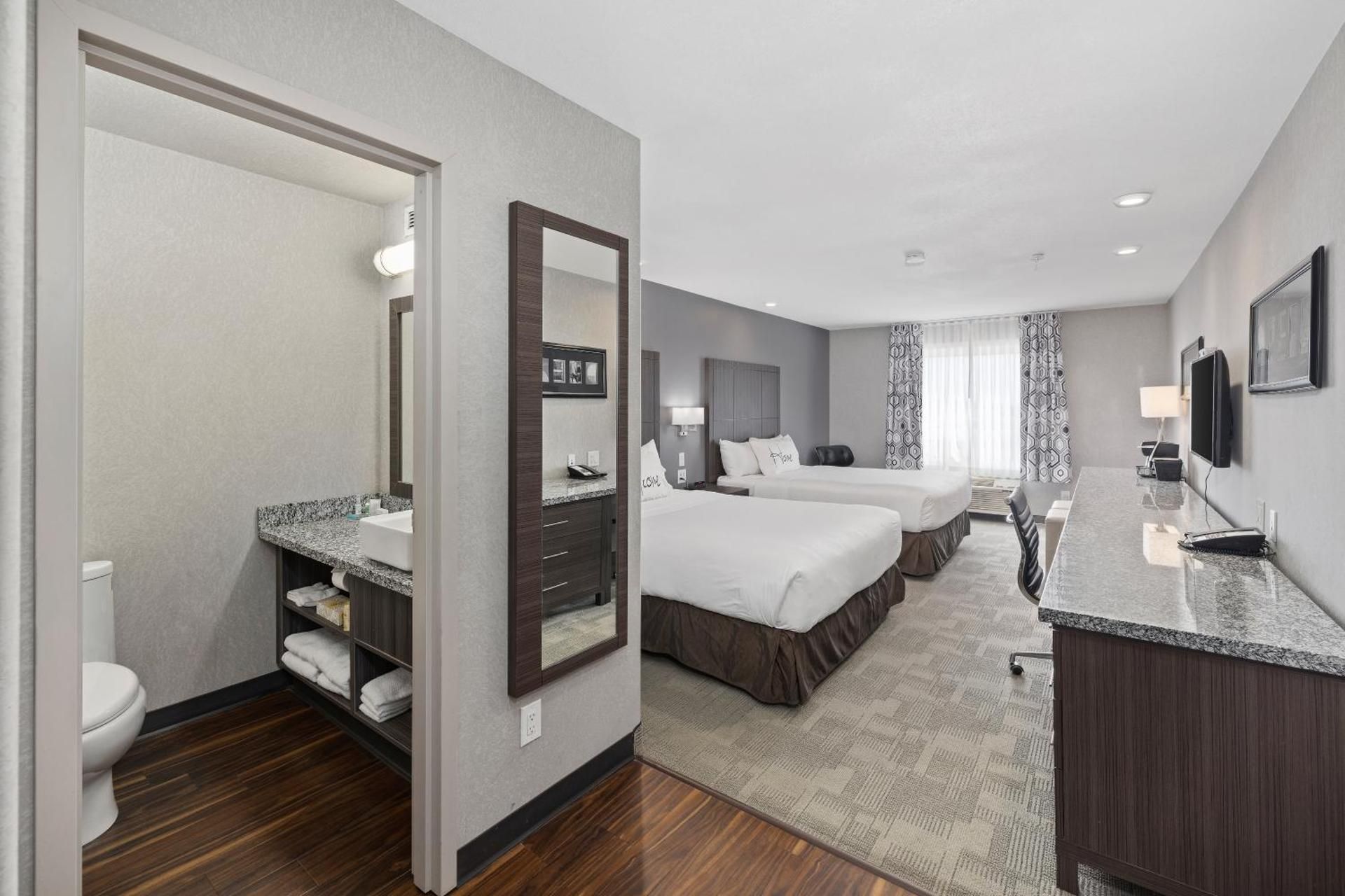 Standard Queen Room with Two Queen Beds