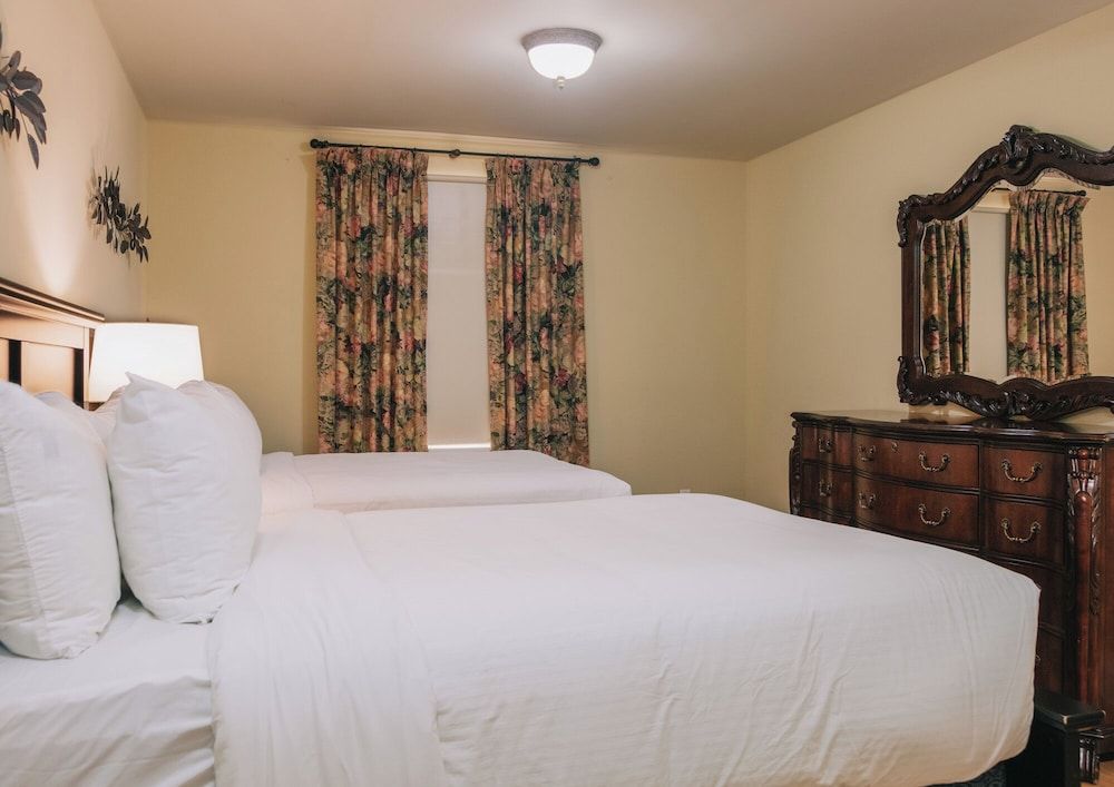 Grant Hall Hotel Executive Suite