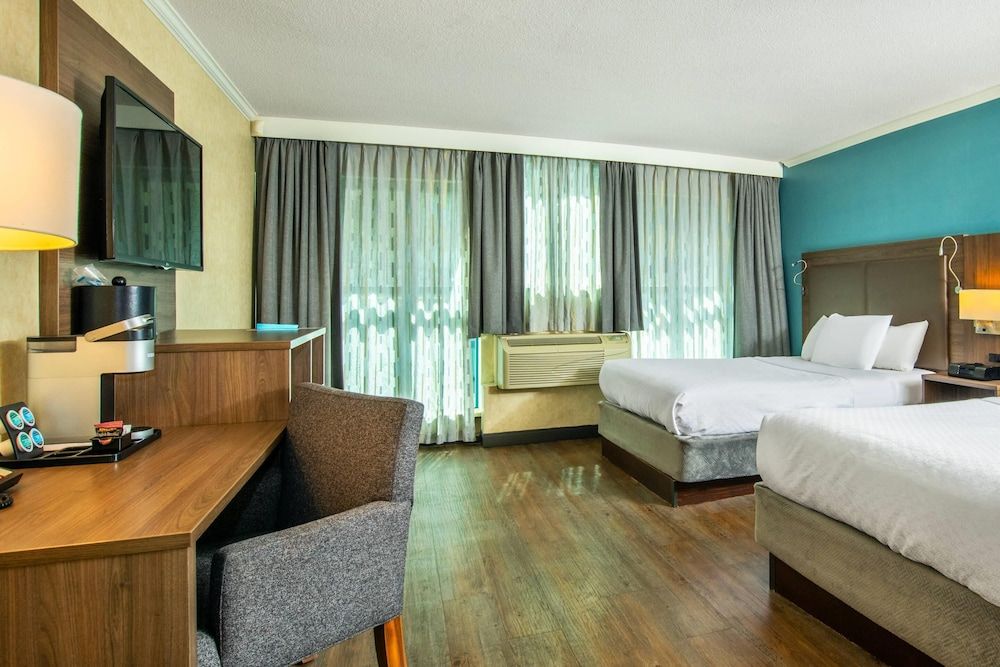 Standard Room, 2 Queen Beds, Non Smoking