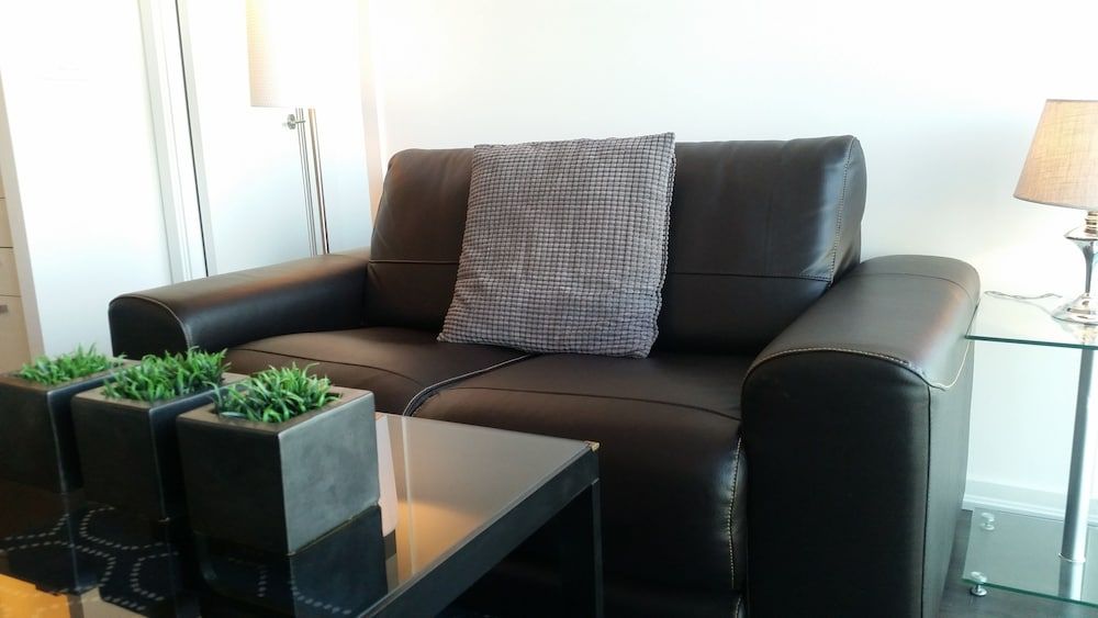 Life Suites Soho 2 Bed - 2 Bath CN Tower View Standard Condo, 2 Bedrooms, Accessible, City View 23