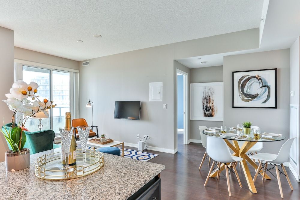 undefined Liberty Village Condo w Parking 7