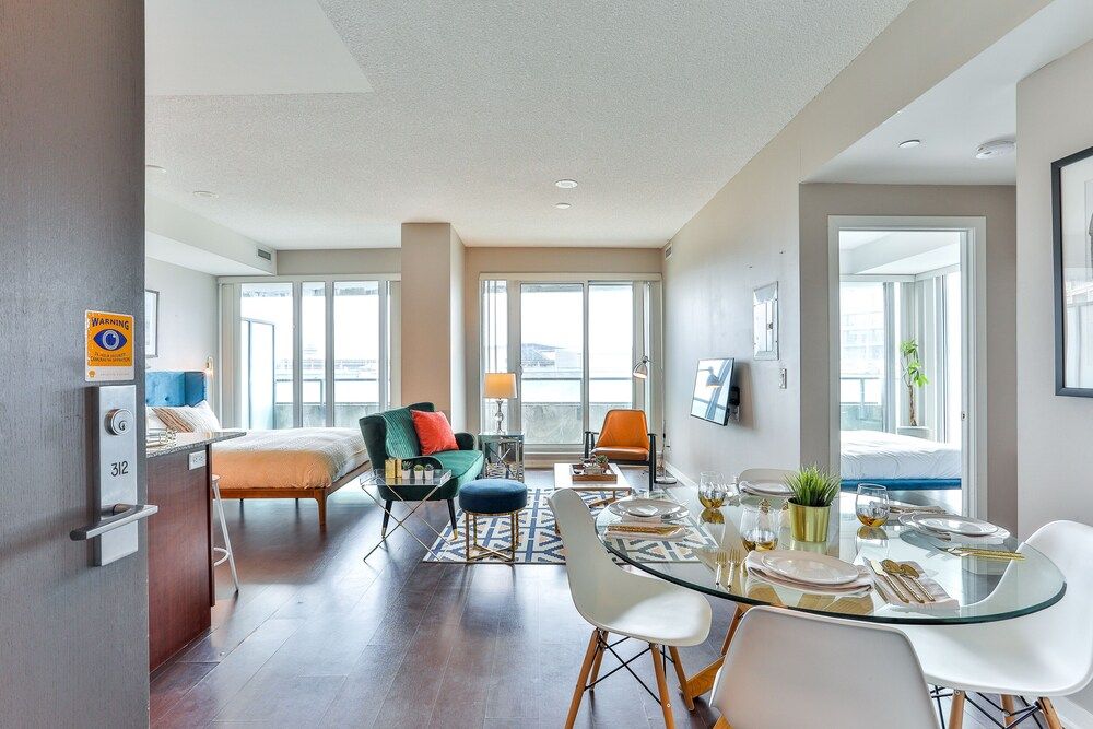 undefined Liberty Village Condo w Parking 10