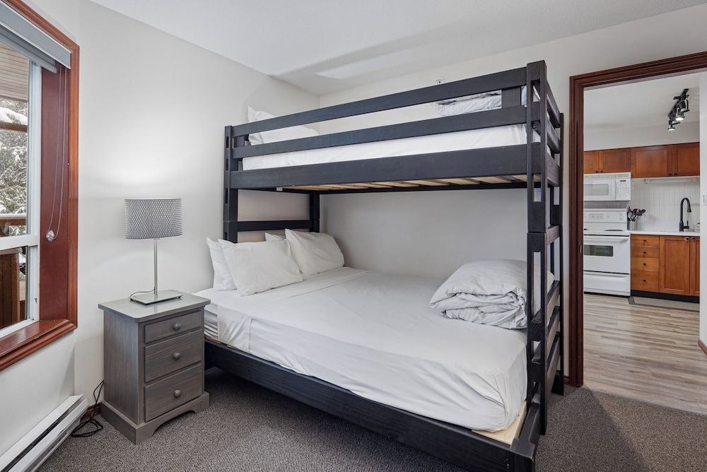 Townhome, 2 Bedrooms, Hot Tub (GR76)