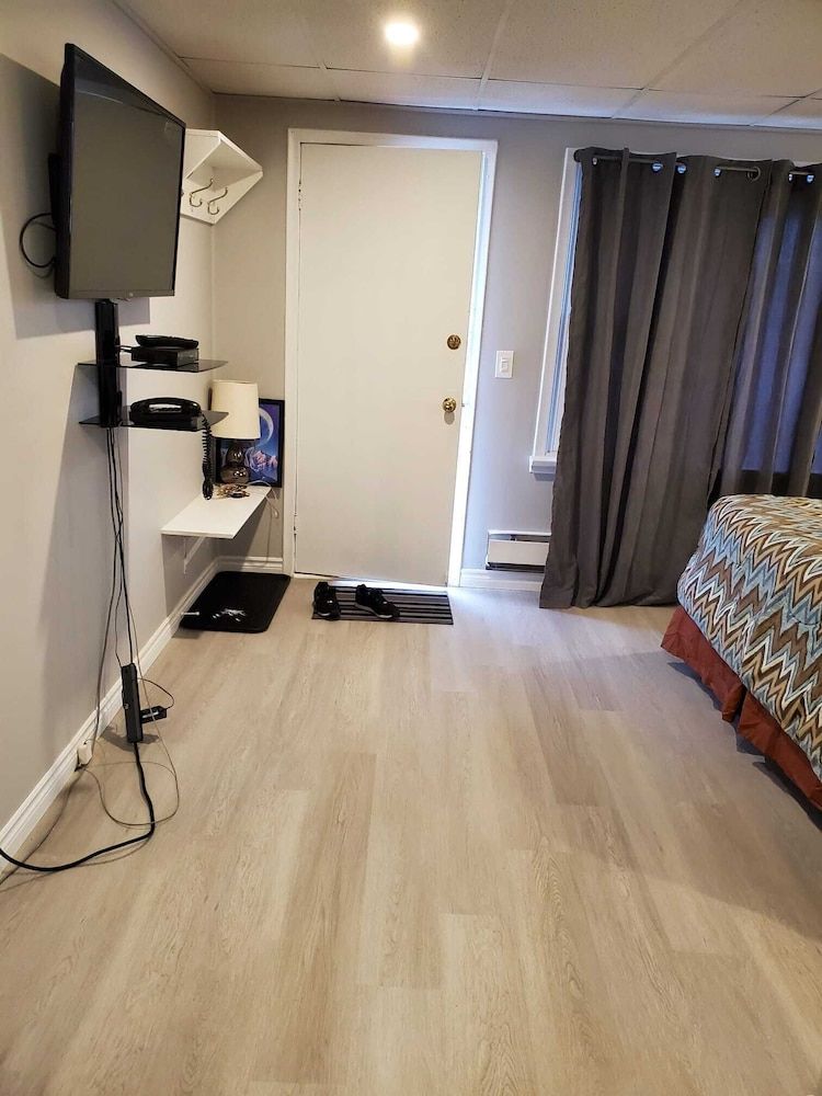 Eastwood Motel Standard Room, 1 Queen Bed 13