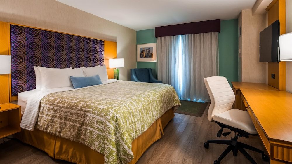 undefined Best Western Premier Toronto Airport Carlingview Hotel 5