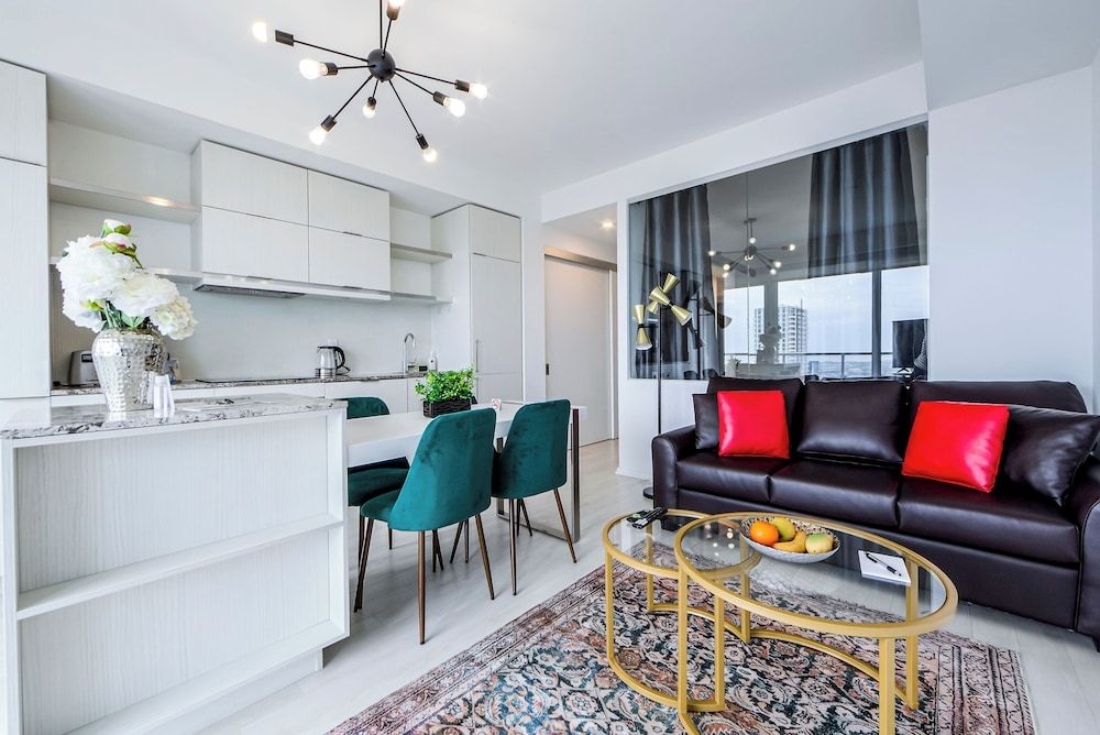 undefined Altitude Suites on Yonge 2