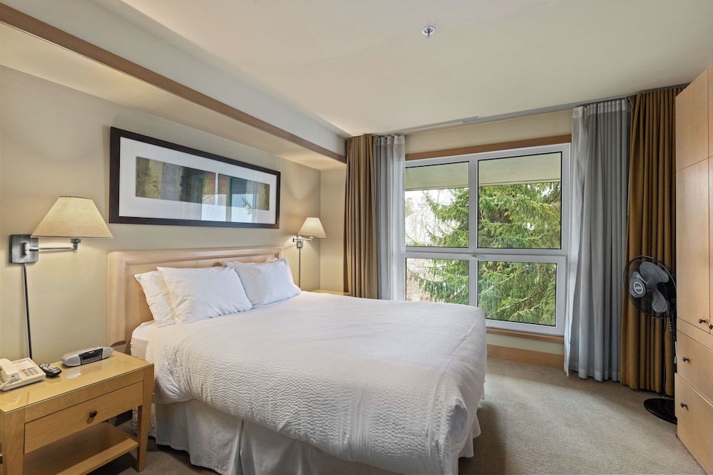 414 1 Bedroom Signature