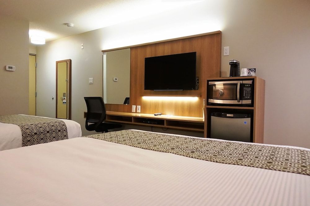 Room, 2 Queen Beds, Non Smoking