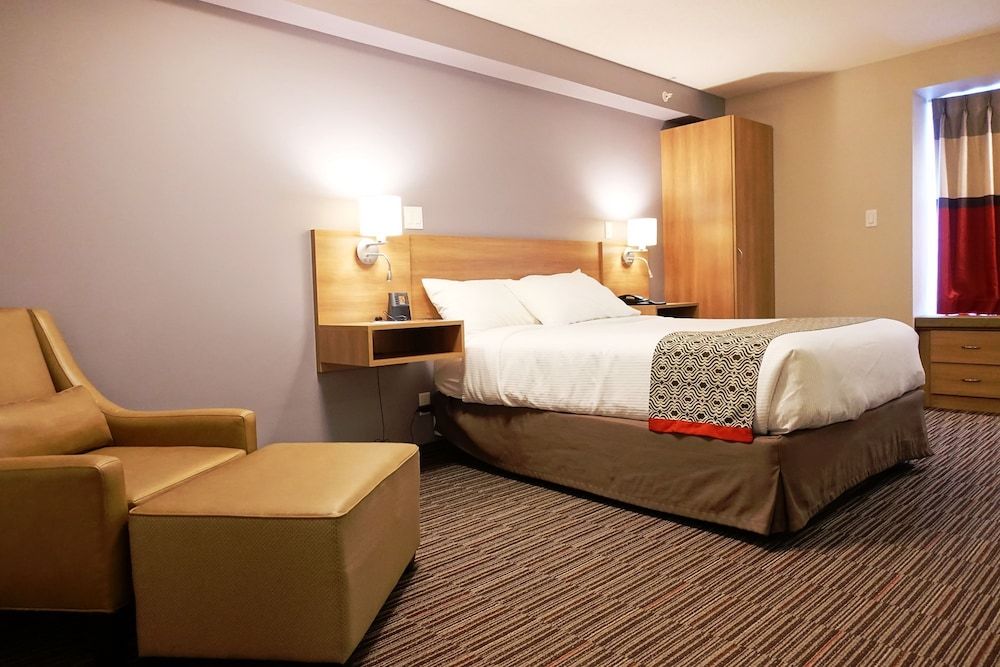 Deluxe Room, 1 Queen Bed, Non Smoking