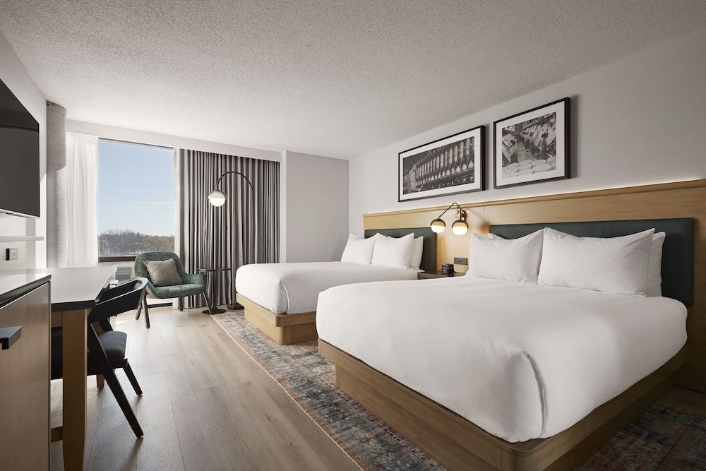 Hôtel MOCO Valleyfield Standard Room, 2 Queen Beds, Bay View 4