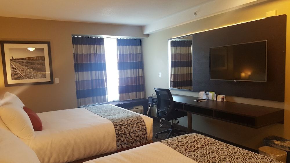 Room, 2 Queen Beds, Accessible, Non Smoking (Roll-In Shower)