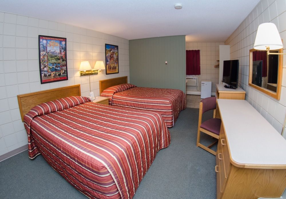 Plains Motel Standard Room, 2 Double Beds, Non Smoking 3
