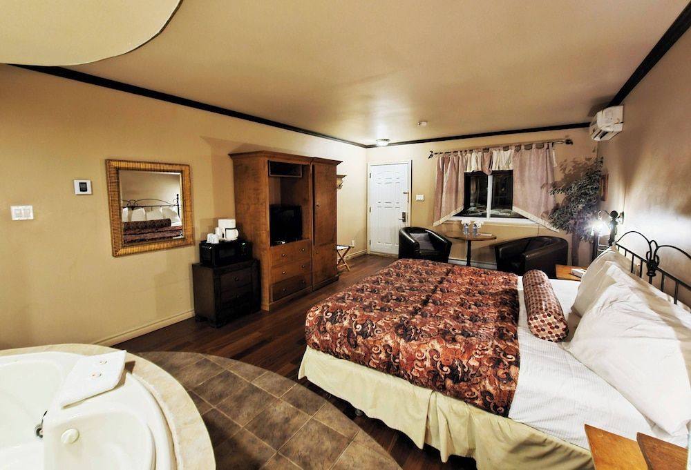 Hotel-Motel Drummond Suite (Mona Lisa) 2