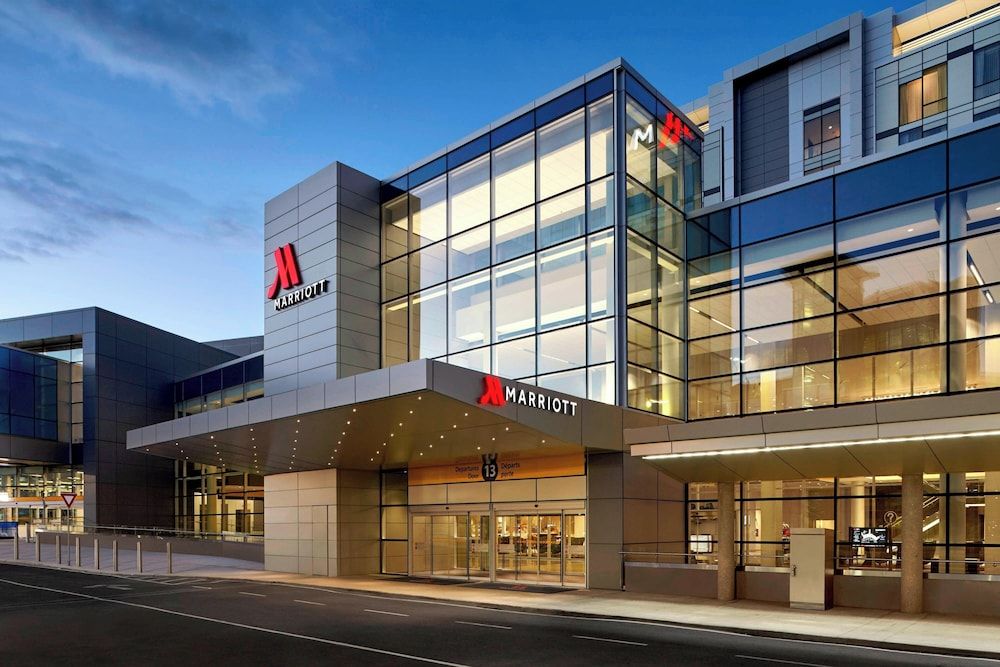 undefined Calgary Airport Marriott In-Terminal Hotel 6