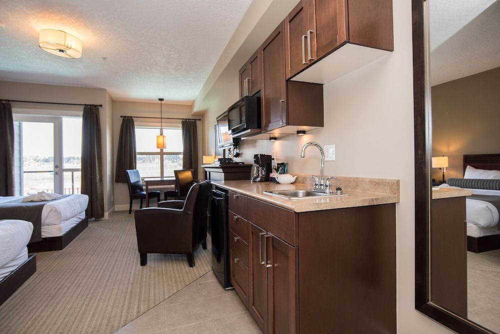 Old House Hotel Deluxe Studio, 2 Double Beds 5