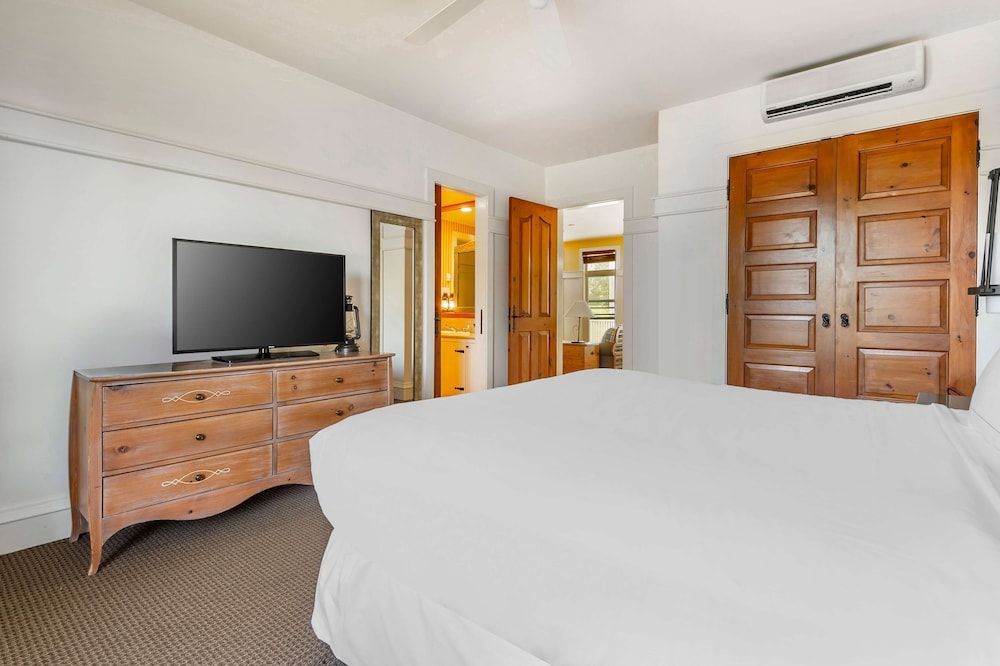 1 Bedroom 1 King Suite Ground Floor