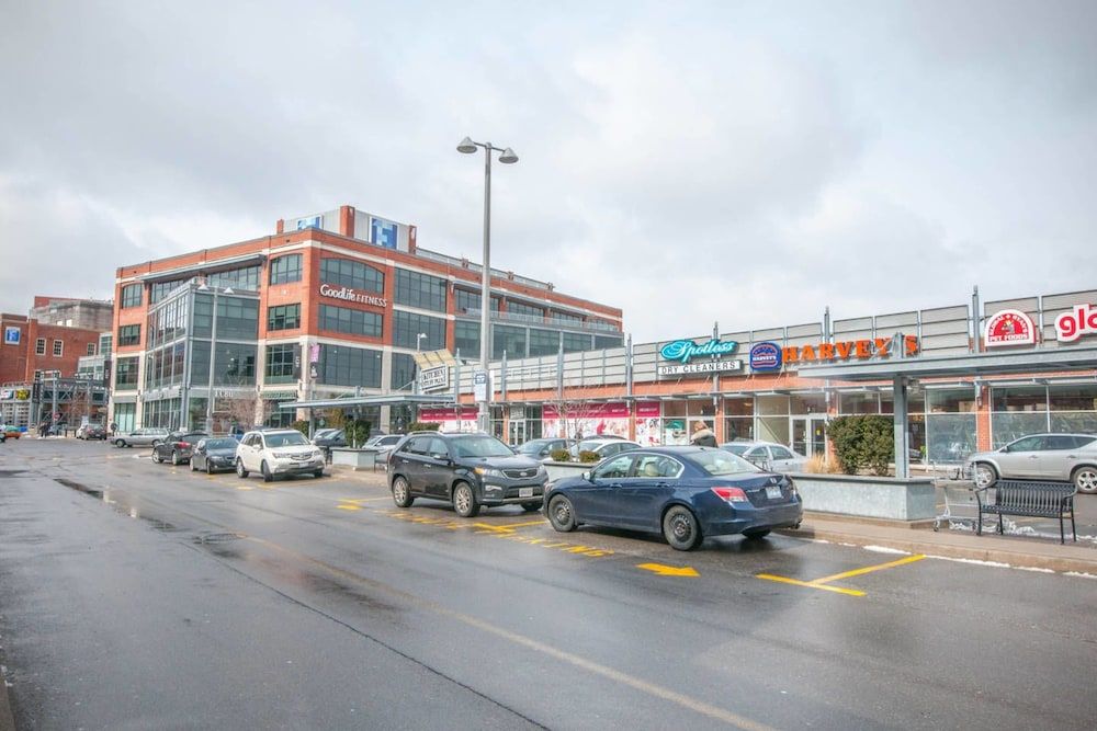 undefined Lavish Suites - Two Story Loft - Downtown Toronto 2