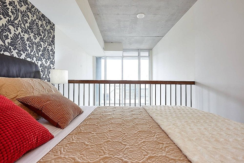 undefined Lavish Suites - Two Story Loft - Downtown Toronto 9