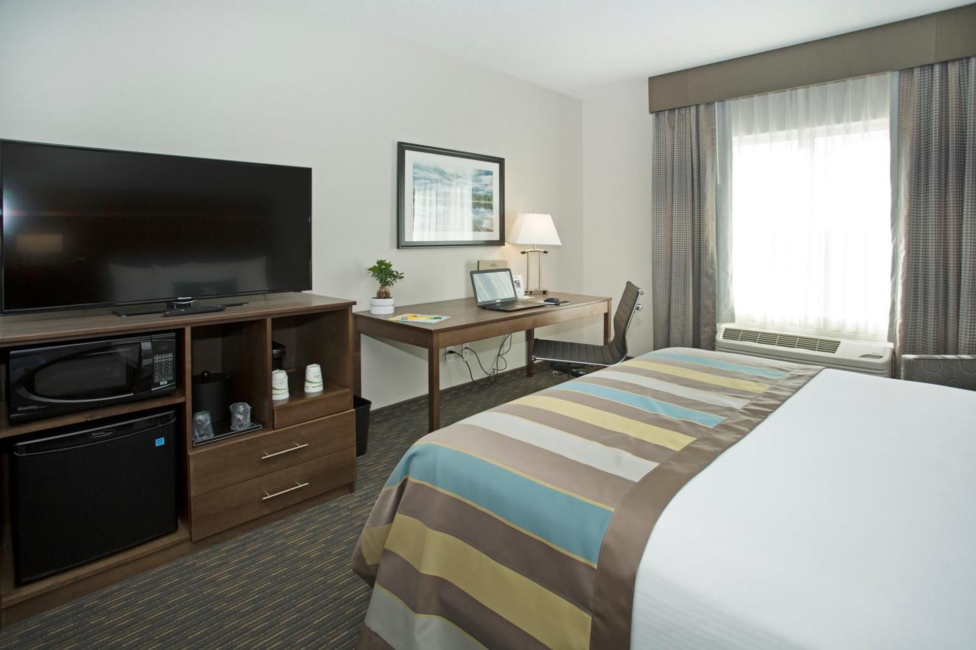 undefined Wingate By Wyndham Calgary Airport 9