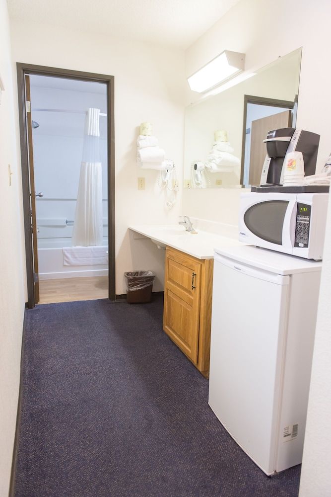 Suite, 2 Queen Beds, Non Smoking