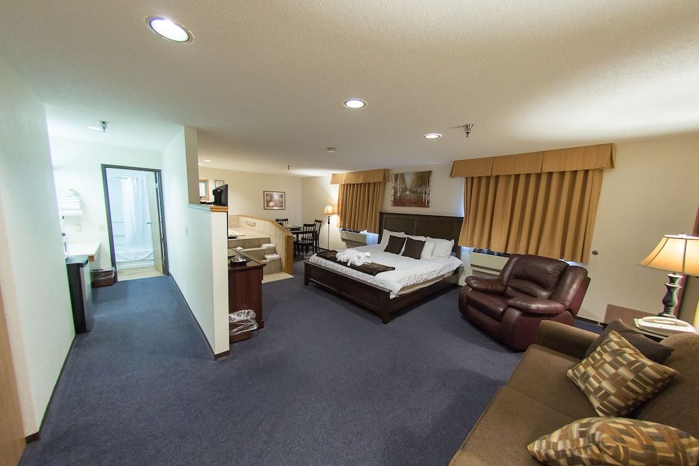 Suite, 1 King Bed, Non Smoking