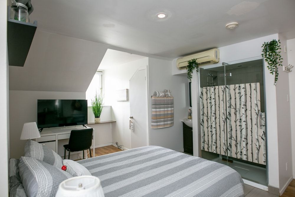 Auberge & Hôtel Montréal Espace Confort Auberge Zen Room, 1 Queen Bed