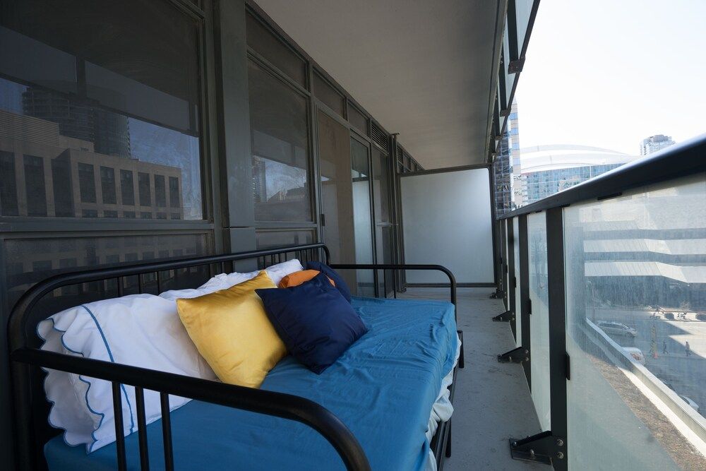 Applewood Suites - Luxury 3 BDRM Apartment 29