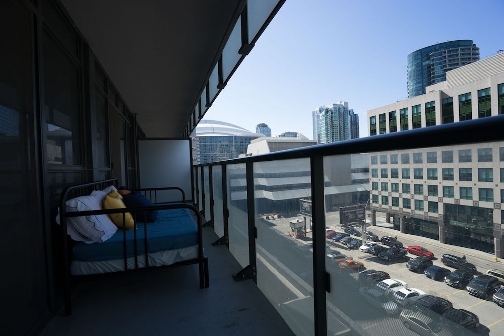 Applewood Suites - Luxury 3 BDRM Apartment 28