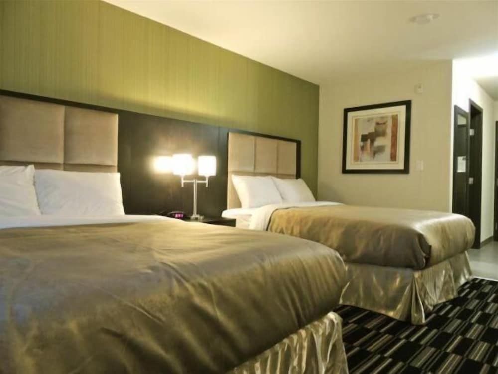 Deluxe Room, 2 Queen Beds, Kitchen