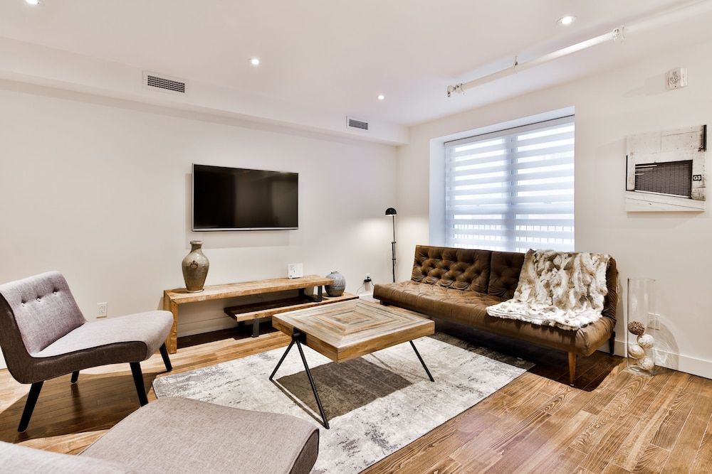 The SFX Old Port Deluxe Loft 9