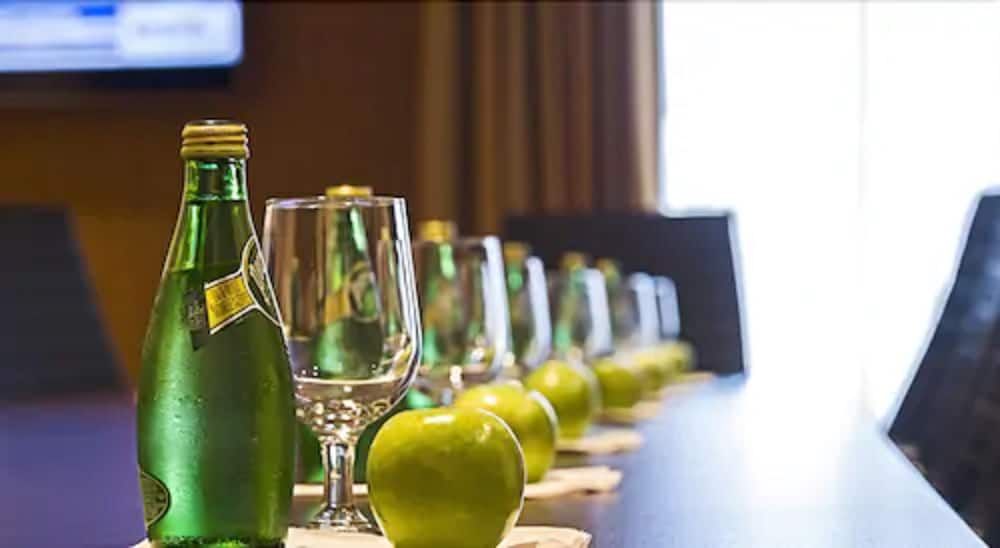 undefined Hampton Inn by Hilton Ottawa Airport, ON, CN 8