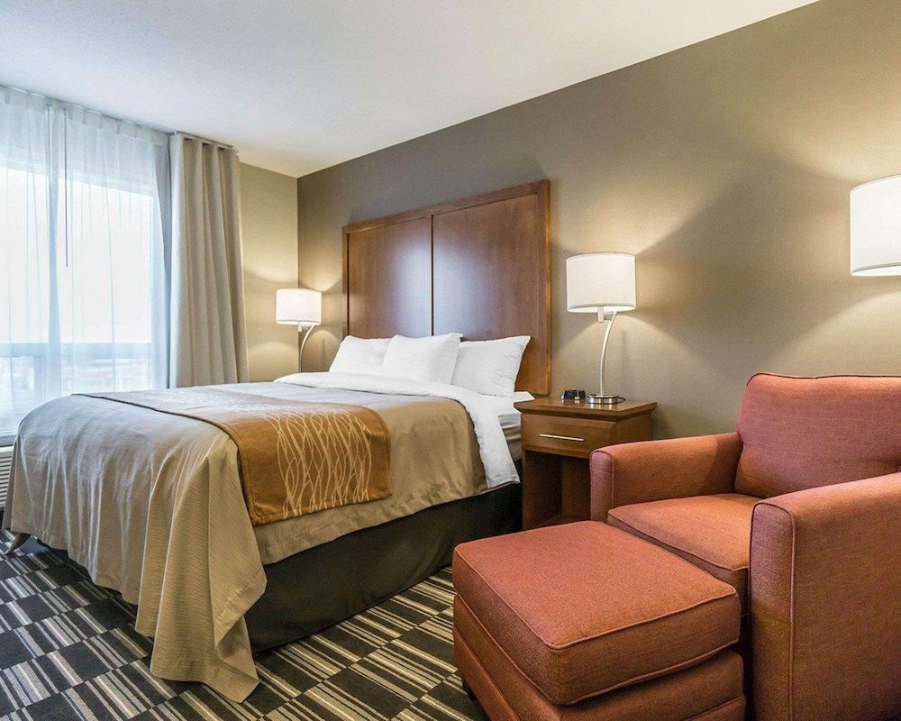Standard Room, 1 King Bed