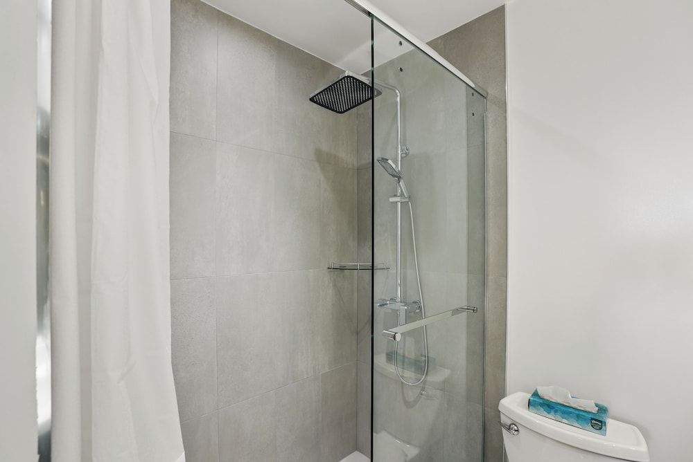 Saga Resort Standard Room, 2 Queen Beds 7