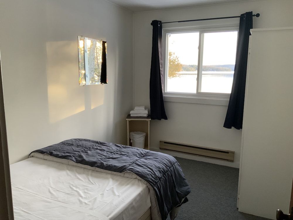 Standard Cottage, 3 Bedrooms, Fireplace, Lake View (Sunnyside)