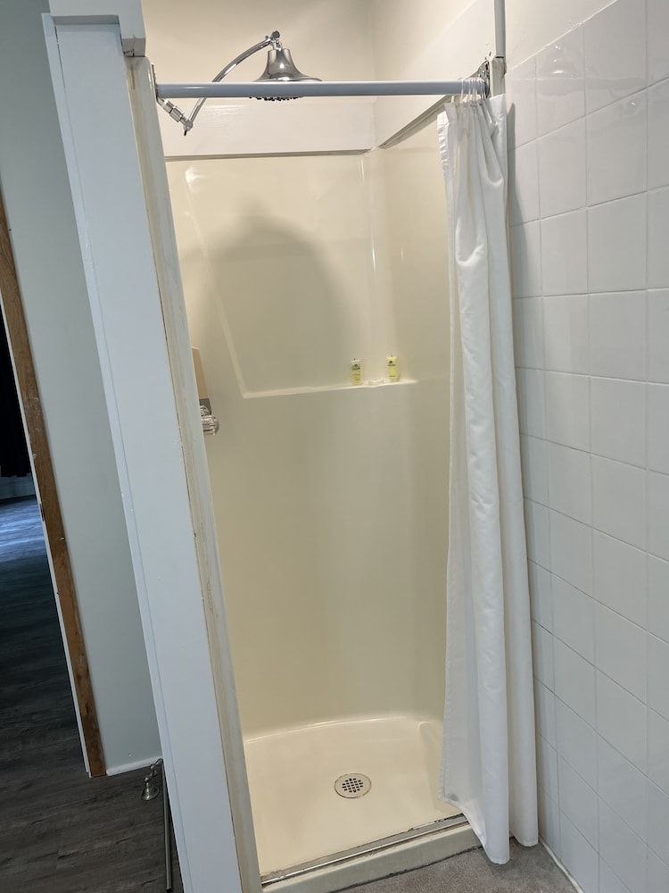 Standard Suite, 1 Bedroom, Kitchen, Lake View (Beaches)