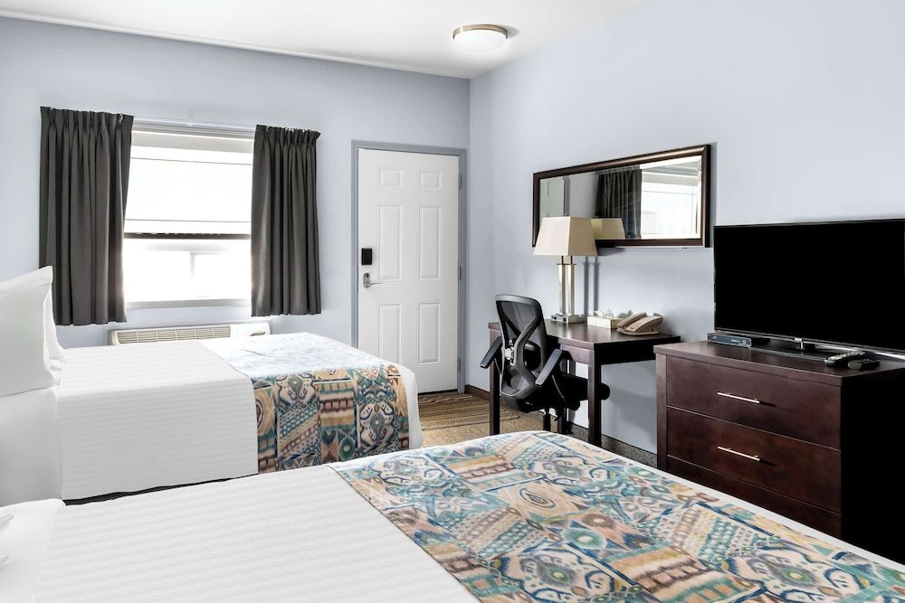 SureStay Studio by Best Western Hardisty Standard Room, 2 Queen Beds, Non Smoking, Kitchenette (Dining Table)