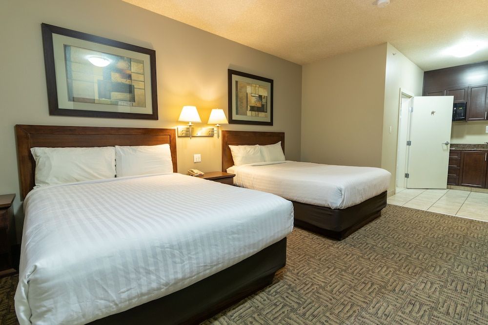 BCMInns Lac La Biche Room, 2 Queen Beds, Non Smoking 2