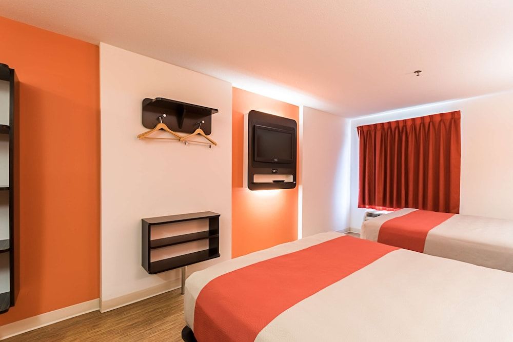 Standard Room, 2 Queen Beds, Non Smoking