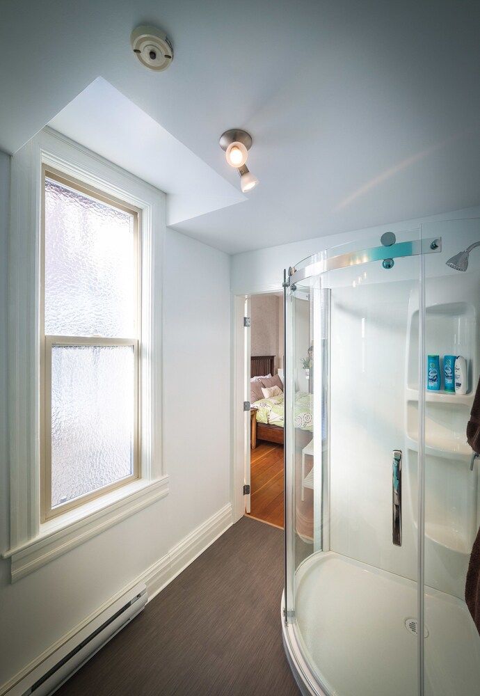 Cloudside Hotel Family Suite, 1 Bedroom, Connecting Rooms, City View 2