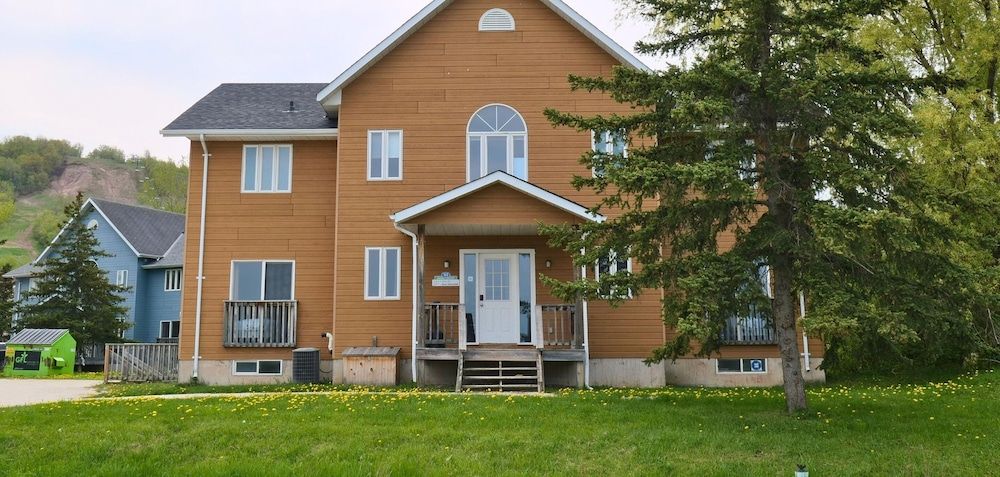 undefined Summit Ridge 1 3