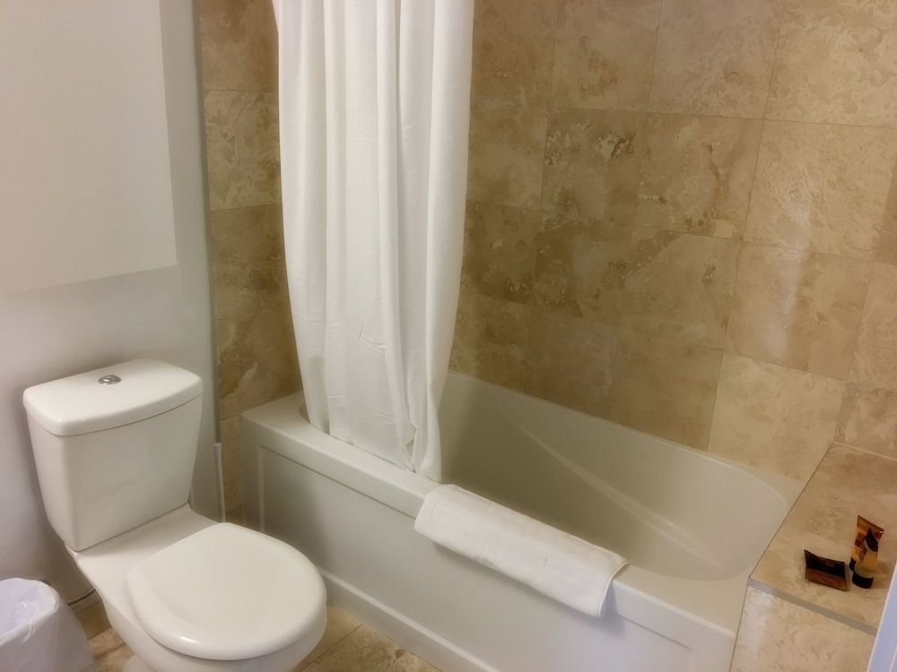 TO Stays - York and Lakeshore Superior Apartment, 1 Bedroom, Lake View, Tower 9