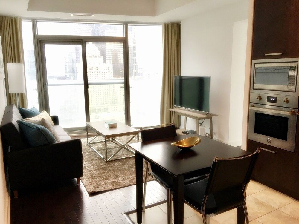 undefined TO Stays - York and Lakeshore 9