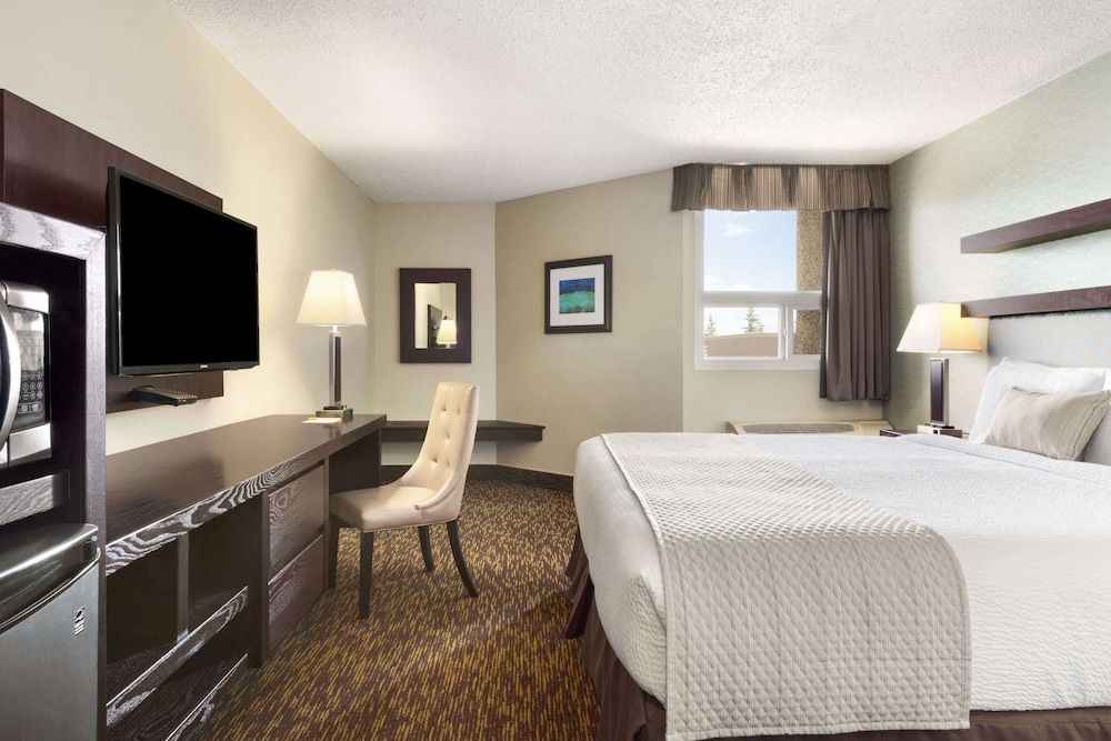 Room, 1 King Bed, Non Smoking