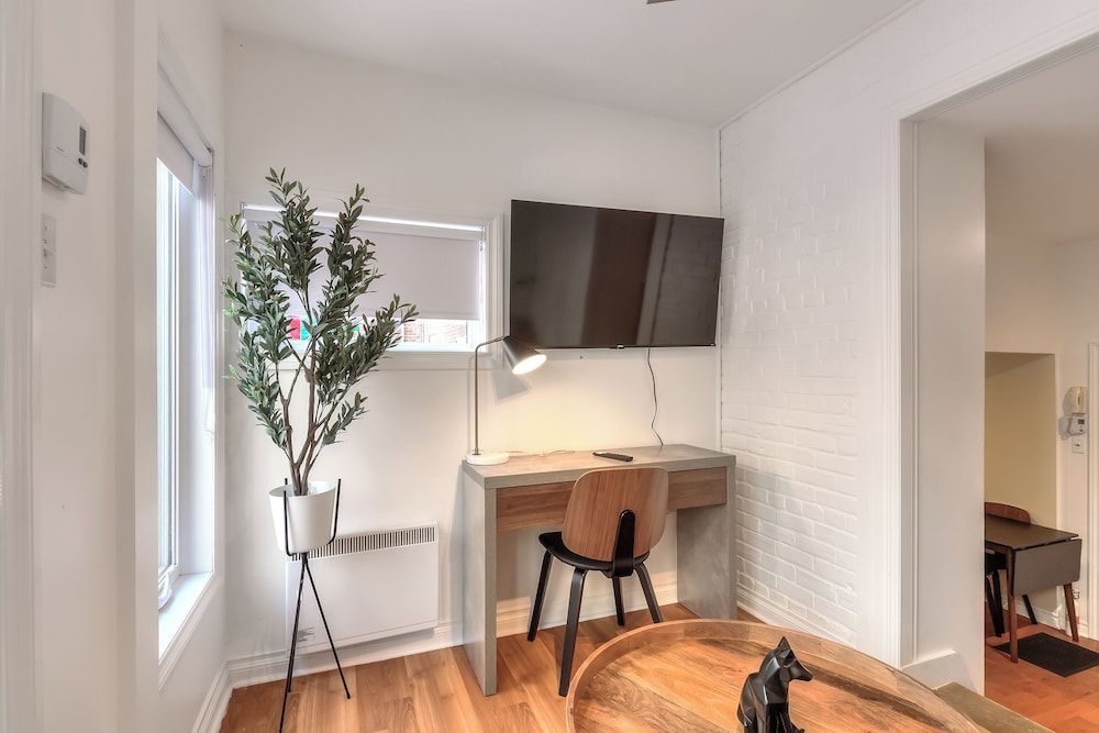 Apartment & Studio Apartment (355 Square Feet) 14