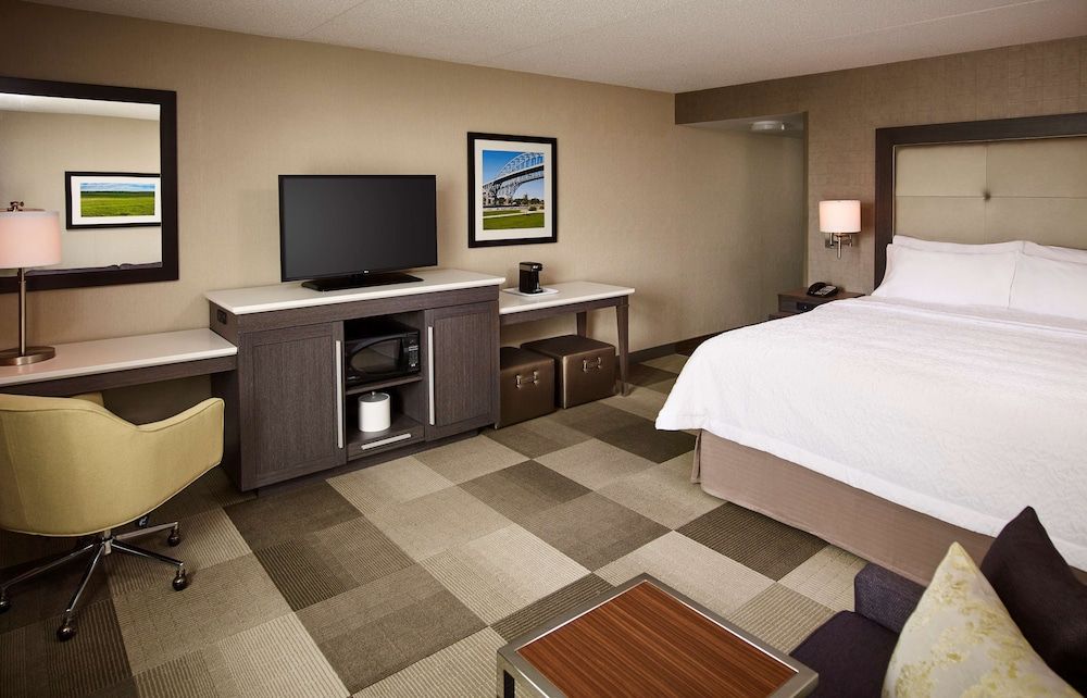 Room, 1 King Bed with Sofa bed, Non Smoking