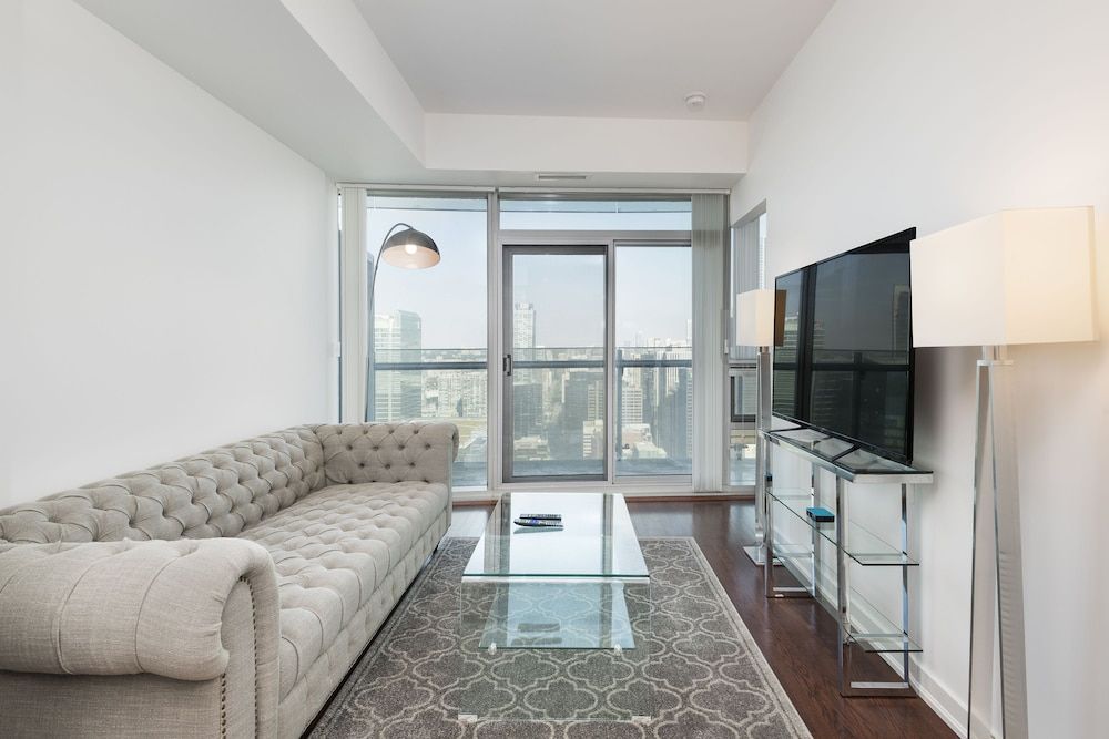 Metropolis Condotel Suites - York Street Executive Condo, 1 Bedroom, Kitchen, City View 5