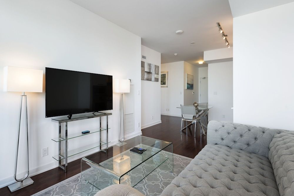 undefined Metropolis Condotel Suites - York Street 2