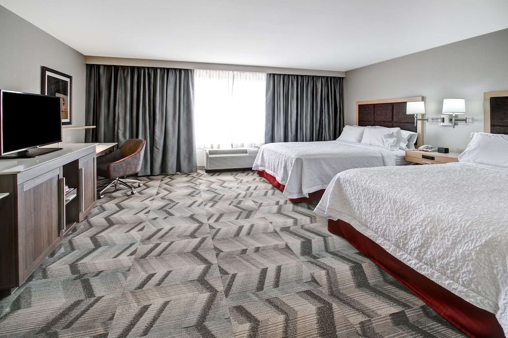 Room, 2 Queen Beds, Accessible, Non Smoking (Roll In Shower)