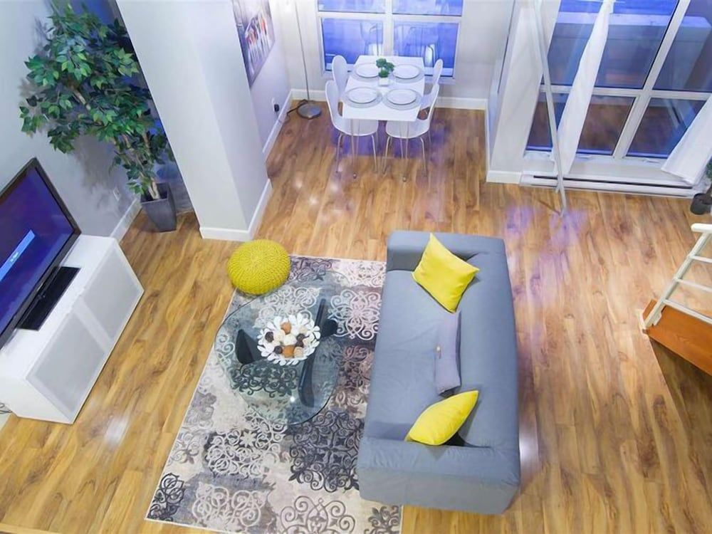 undefined King Suites Downtown Vancouver 10